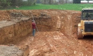 Выкопать котлован под фундамент в Глазове - от 2548 руб. | 2Землекопа-Глз